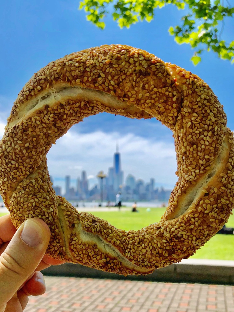 Simit – Turkish Sesame-Crusted Bread Rings